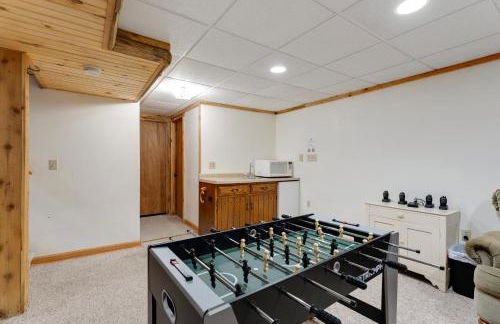 8BR 5BA Huge Dog Friendly Log Cabin near Wisconsin Dells and Lake sleeps 25plus - Foto 30