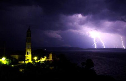 Apartments Mesec - Photo 29