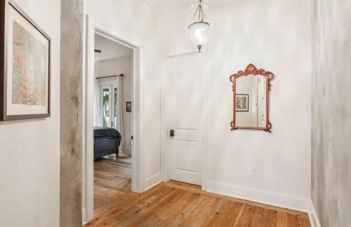 The Burgundy House #2 steps to the French Quarter - Foto 23