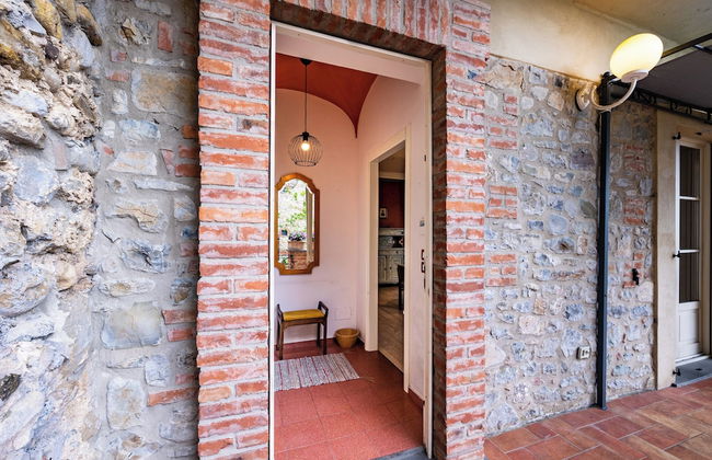 Casabella With Garden - Photo 26