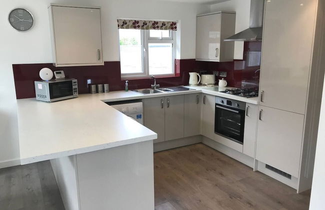 Beautiful Refurbished Home - Short Walk to the Beach - Foto 7