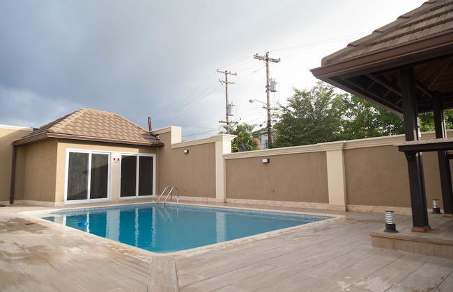 Luxury 3 Level Town House - Foto 16