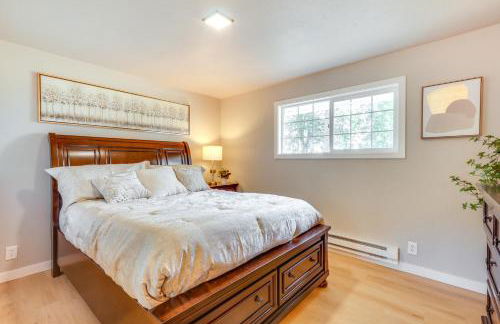 Chehalis Getaway with Golf Course View and Fire Pit! - Photo 13