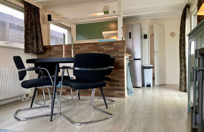 Charming Bungalow in Anjum, Netherlands With Lake Views - Foto 28