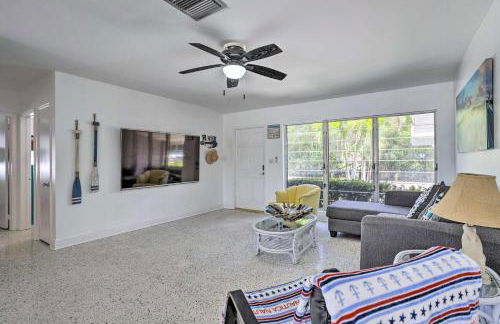 Palm City Canalfront Home with Boat Dock and Fire Pit! - Foto 5