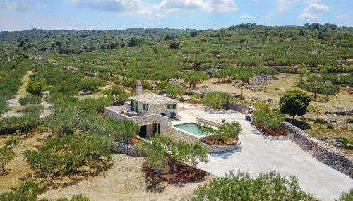 Holiday Home Bliss - Photo 3