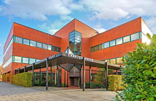 PRIME CITY CENTRE MK STAY, Stylish Spacious Apartment, AIR CONDITIONG, Two bathrooms, FREE GATED ALLOCATED PARKING & Lift access - Foto 51