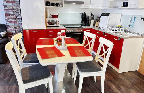 Ferienwohnung Joli- inklusive Parkplatz, Bettwäsche, Handtücher und WLAN - Foto 1