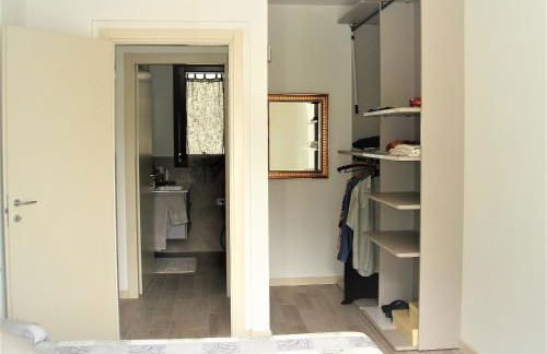 Green & Lake Home - Photo 22