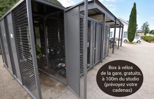 AUX 4 LOGIS - Studio Le Flore - Petit déjeuner offert 1ère nuit - Foto 24