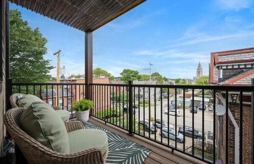 PFR Suites - Highland, 3BR 2BA Shadyside Condo, 2 King Beds, 3rd Floor Walkup - Foto 17