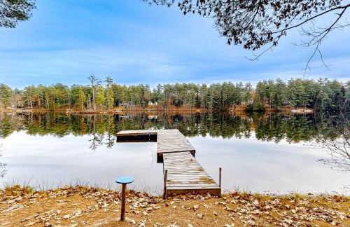 Dock! Dog-Friendly Lakefront Gem in Southern Maine - Foto 3