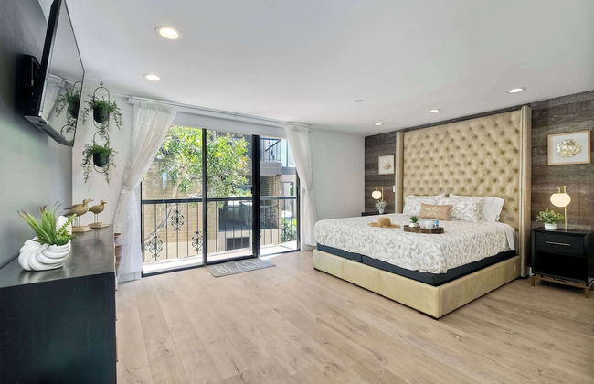 Solana Sunset Stunning Beachside Retreat for 4! - Photo 3