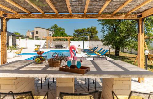 Unique Villa V with large pool - Photo 16