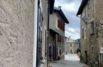 Charming three-room apartment in Oga - Photo 6