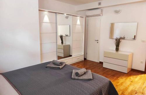 Spacious apartment near city center and the beach - Photo 13