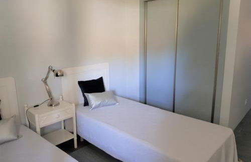 By the Beach - Foto 39