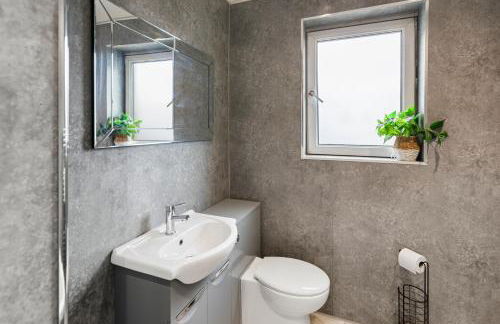 Stunning 3B Home, ideal for leisure & contractors - Foto 13