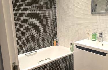 Close to centre 2 bedroom apartment - Foto 11
