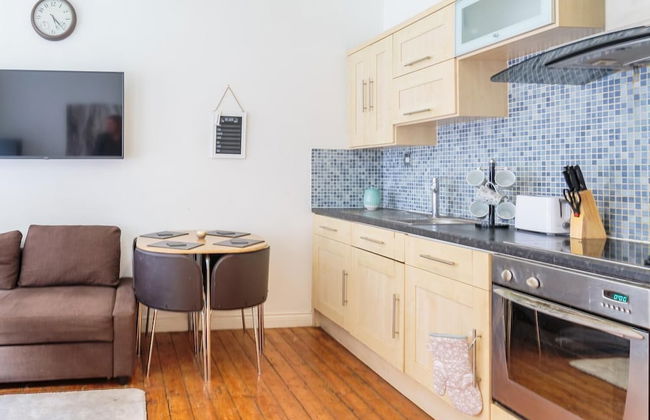 Luxury Central Newcastle Apartment 20 - Photo 6