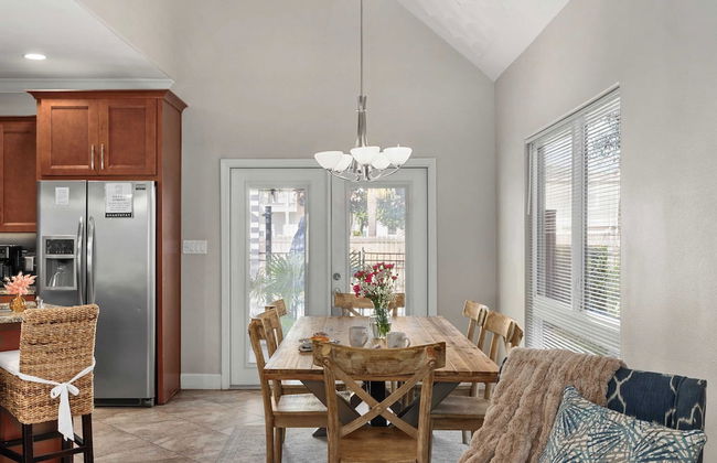 Pelican Retreat by Avantstay 5 Mins TO Beach Pet Friendly w/ Pool & Bbq! - Foto 12