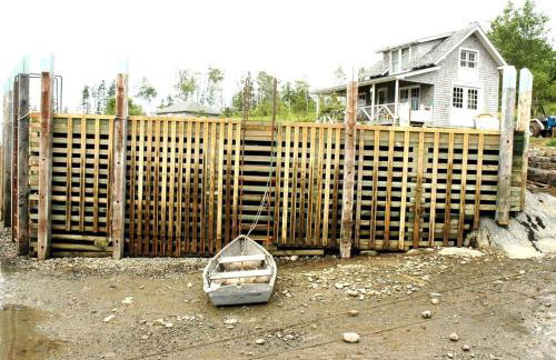 Beautiful Private Retreat with Private Beaches and Boat on McGee Island, Maine - Photo 20