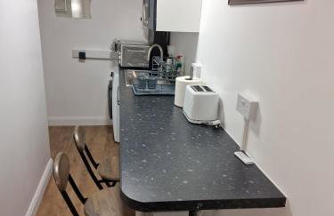 NightRest Homes - Studio Flat - Free Parking - 5 Minutes to Luton airport - Foto 6