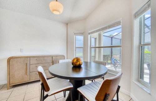 Private Pool Getaway Near Theme Parks - Foto 50