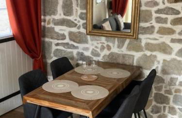 Le Logis des Remparts à l'intérieur de la Cité médiévale, Jardin privé, Parking inclus - Foto 4