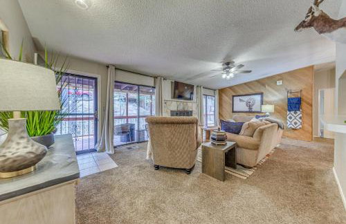 1 Mi to Ski Slopes Alto Escape with Game Room! - Foto 8