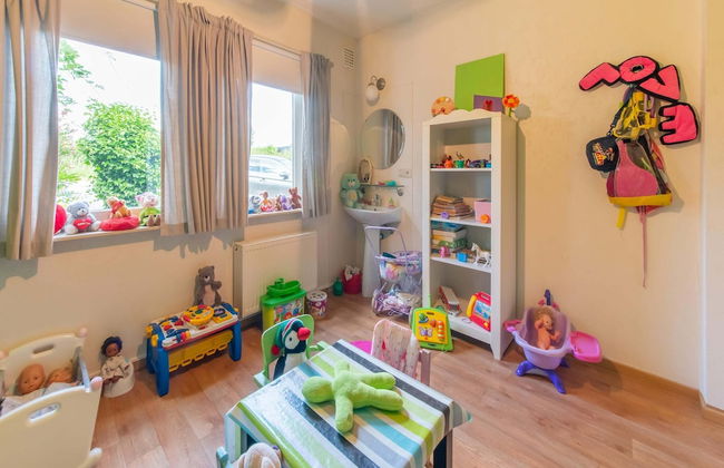 Detached House with Sauna & Hot Tub near Ski Resort & Nature Park - Photo 28