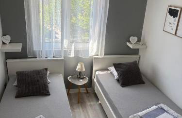 Amare Apartments - Photo 23