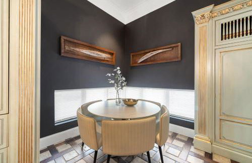 5BR 5BA Architectural Estate-Theatre Gym Rooftop - Foto 25