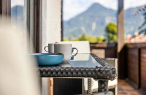 Rosels Mountain Lodge-Pool, Sauna & Kaiserblick-Balkon Ferienwohnung in Oberaudorf Bayern - Foto 1