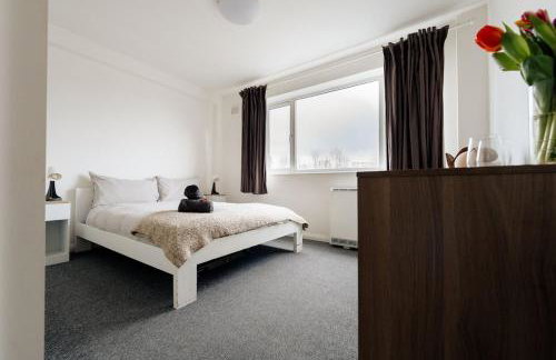 2BR w Balcony Swiss Cottage Near Central London - Foto 31