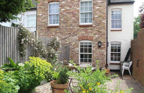 Green Cottages - Photo 27