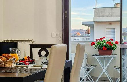 Spacious, with private Parking, 2 bedrooms 2 bathrooms - Comfortable and Bright Apartment in Florence with Private Parking Garage - Just Few Minutes walking From Historic Center - Foto 7