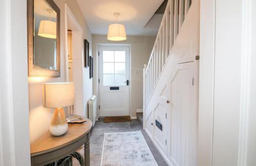 Manor Barn Cottage - Photo 5