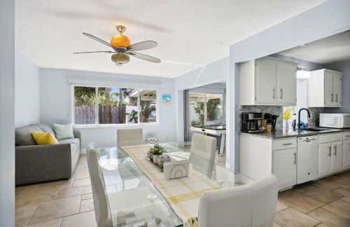 Beach Retreat Downtown Hot Tub - Foto 31