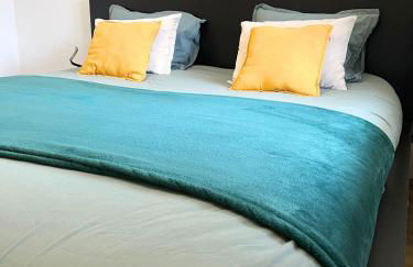 TheSkyFall , cosy appartement, terrasse & parking - Foto 6