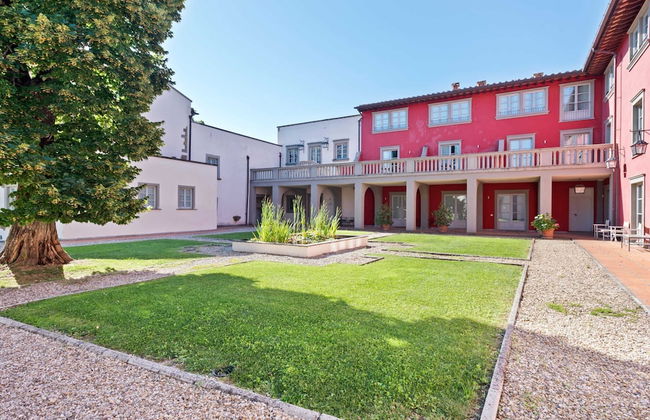 Garden & Wine Country Stay - Photo 28