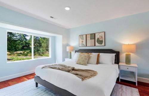 Modern Mountain View Getaway w Huge Outdoor Space - Foto 23