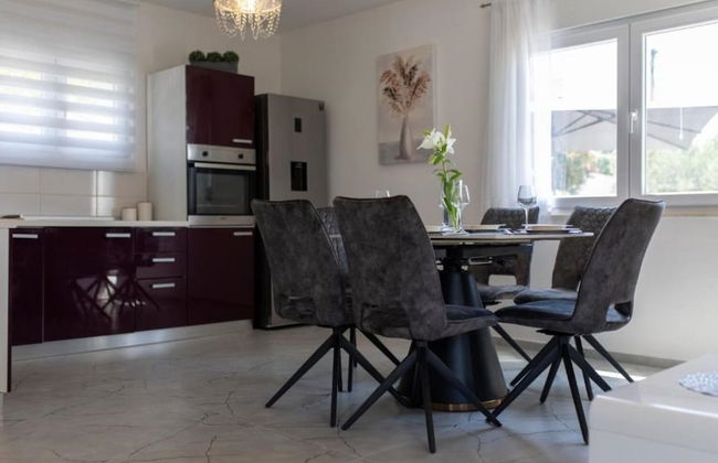 Nick - Jacuzzi & Seaview - A1 - Photo 9