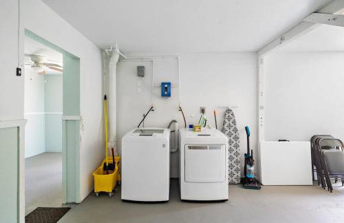 Cozy Home Nr Beach Pier Games WiFi Yard BBQ - Foto 23