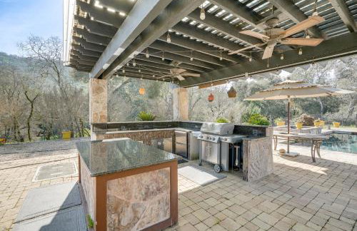 Pool, Peacocks and Views! Lavish Retreat in Gilroy - Foto 37