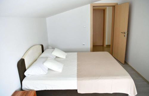 Apartments with parking space Sinj, Zagora - 23403 - Foto 6