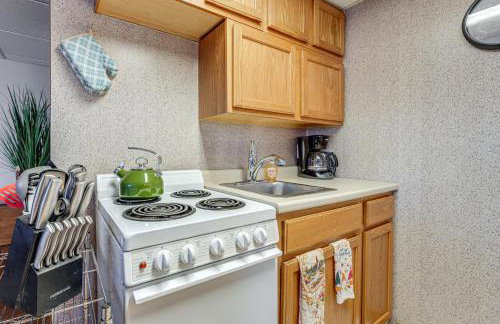 New England Hideaway on Historic 1859 Estate! - Foto 17