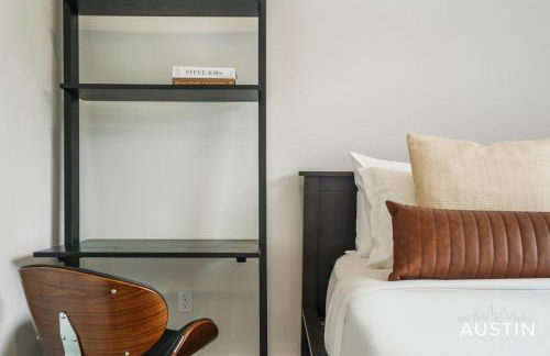 Luxurious Modernism with Private Hot Tub and Garage - Foto 41