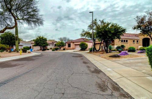 Luxe Couples Retreat with Pool and Outdoor Kitchen! - Foto 59