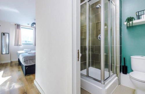 Modern 2BR near Manchester city centre - Free parking garage - Foto 35